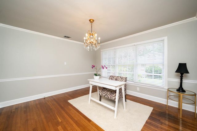 1427 S Wall Ave, Tyler, TX 75701