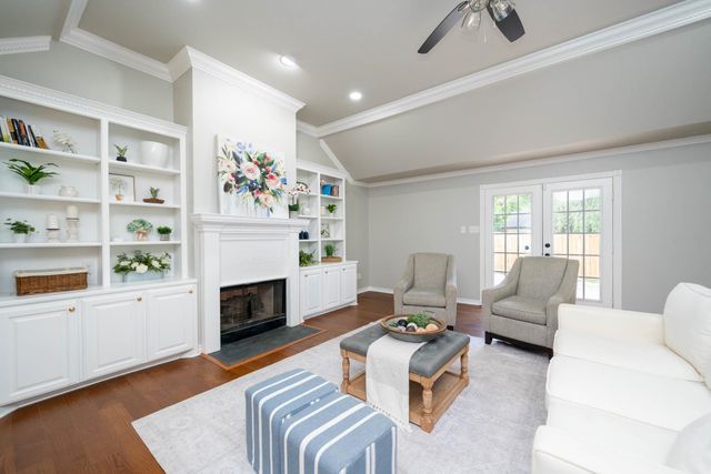 1427 S Wall Ave, Tyler, TX 75701
