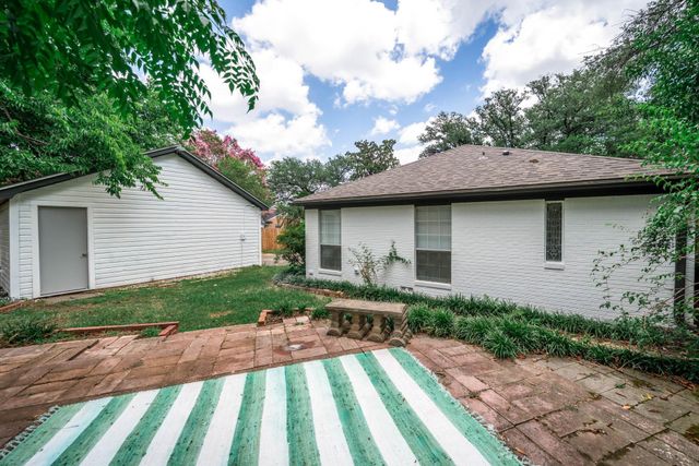1427 S Wall Ave, Tyler, TX 75701