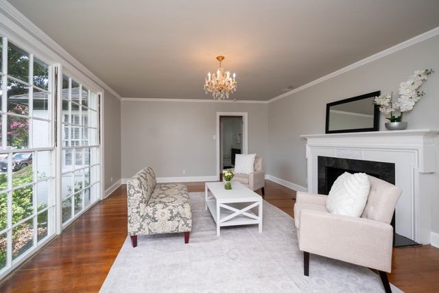1427 S Wall Ave, Tyler, TX 75701