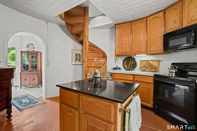 1270 Saybrook Road, Haddam, CT 06438