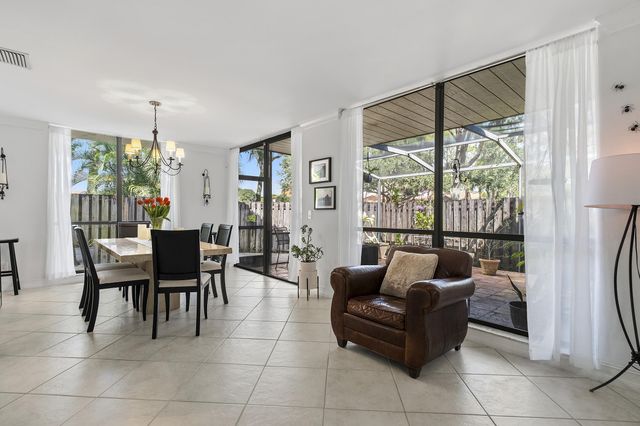 5803 Fox Hollow Drive B, Boca Raton, FL 33486
