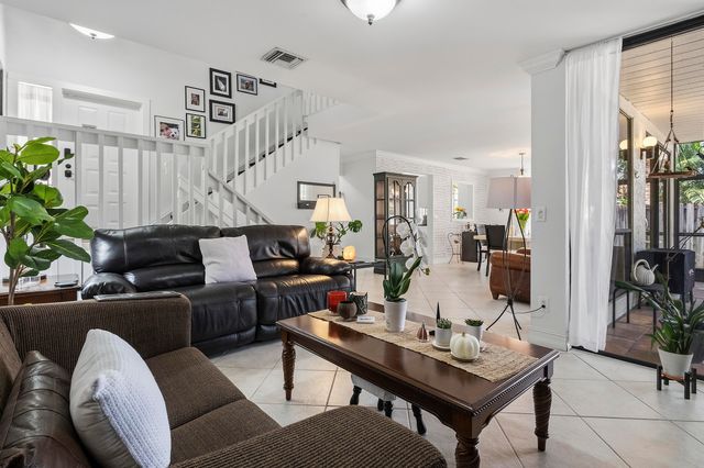 5803 Fox Hollow Drive B, Boca Raton, FL 33486