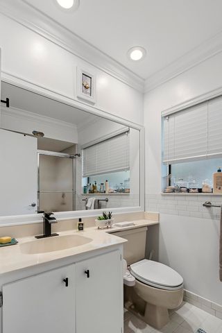 5803 Fox Hollow Drive B, Boca Raton, FL 33486