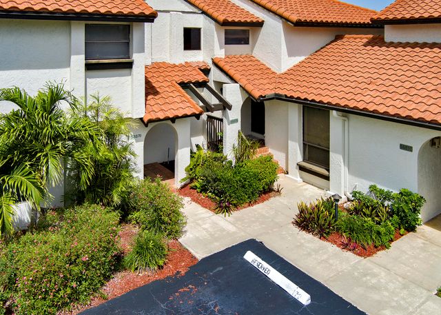 5803 Fox Hollow Drive B, Boca Raton, FL 33486