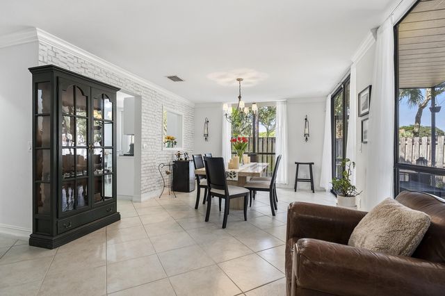 5803 Fox Hollow Drive B, Boca Raton, FL 33486