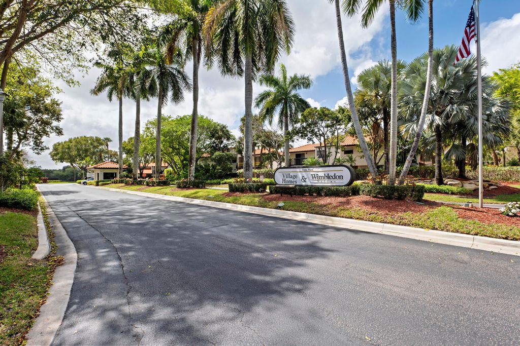 5803 Fox Hollow Drive B, Boca Raton, FL 33486