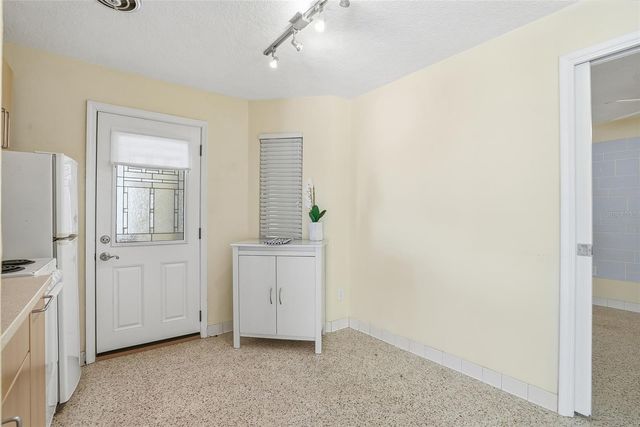 145 10TH AVENUE N 1, St Petersburg, FL 33701