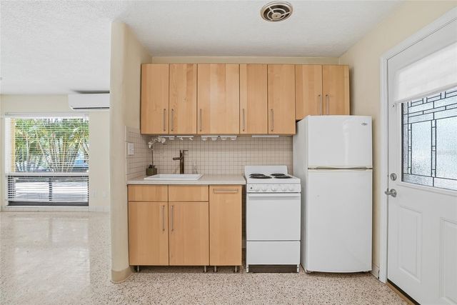 145 10TH AVENUE N 1, St Petersburg, FL 33701