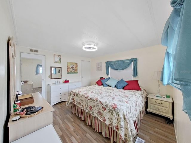 12501 ULMERTON ROAD 204, Largo, FL 33774