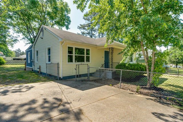 1302 Adonna Lane, Chattanooga, TN 37412