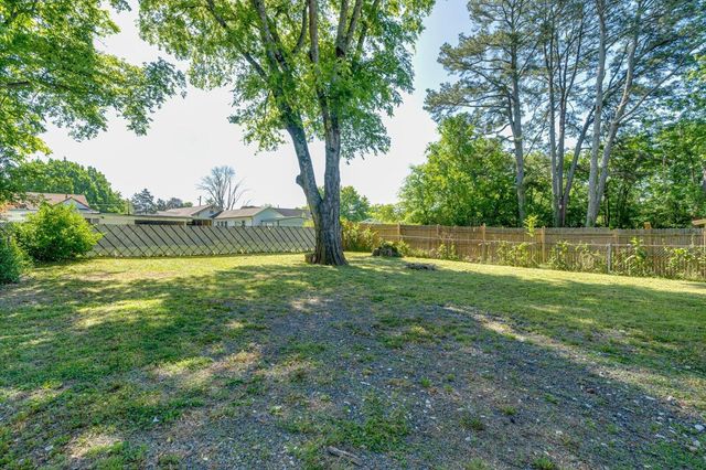 1302 Adonna Lane, Chattanooga, TN 37412