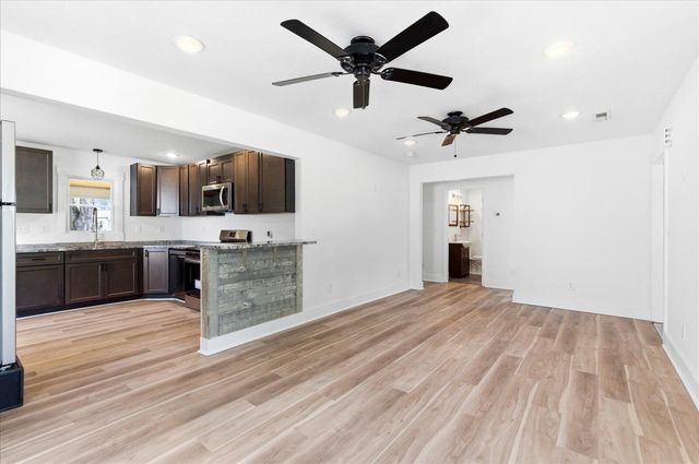 1302 Adonna Lane, Chattanooga, TN 37412