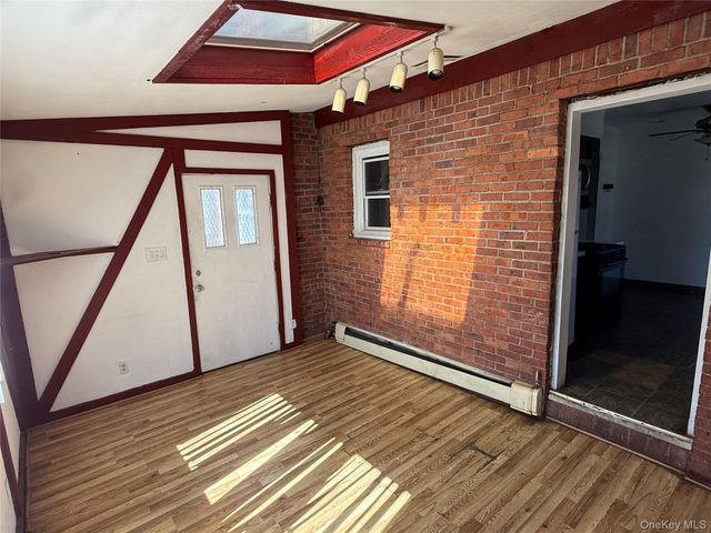 136 Henry Street, Valley Stream, NY 11580