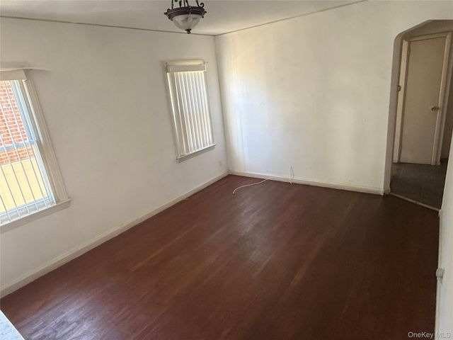 136 Henry Street, Valley Stream, NY 11580