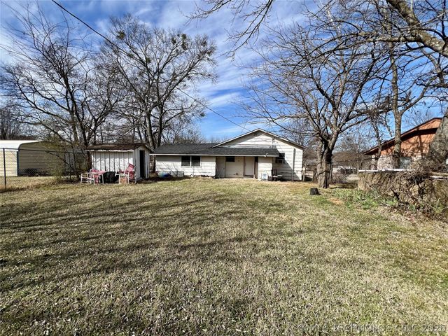 406 N Maytubby Street, Kingston, OK 73439