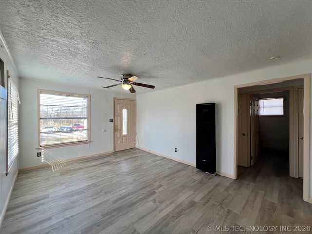 406 N Maytubby Street, Kingston, OK 73439