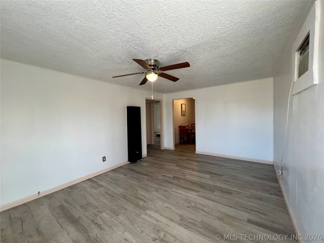 406 N Maytubby Street, Kingston, OK 73439