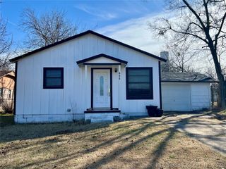 406 N Maytubby Street, Kingston, OK 73439