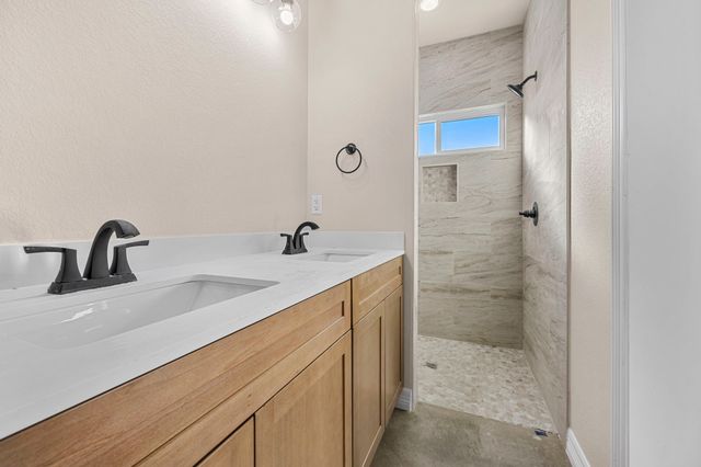 1315 Lone Pine Way, Killeen, TX 76543