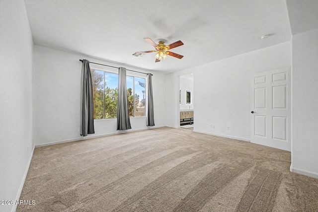 680 E BETSY Lane, Gilbert, AZ 85296