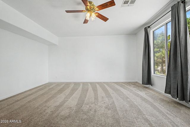 680 E BETSY Lane, Gilbert, AZ 85296