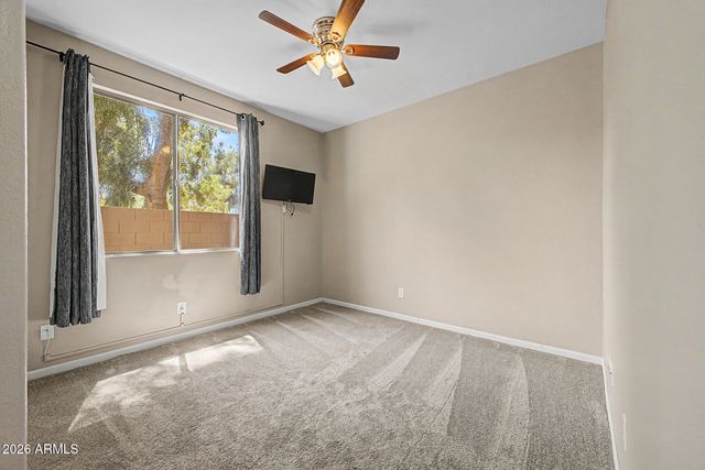 680 E BETSY Lane, Gilbert, AZ 85296