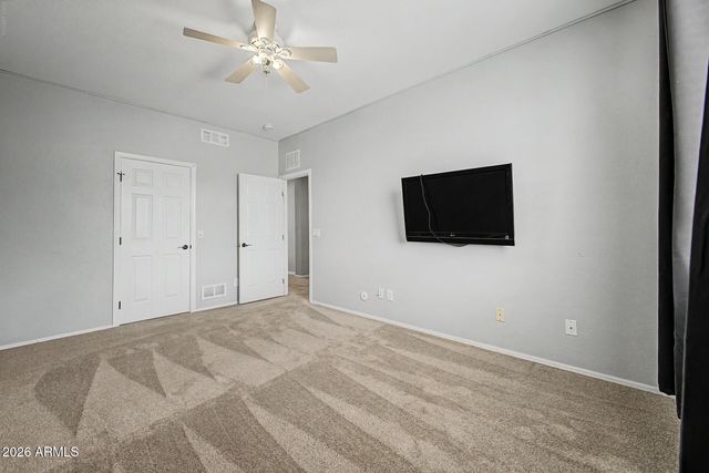 680 E BETSY Lane, Gilbert, AZ 85296