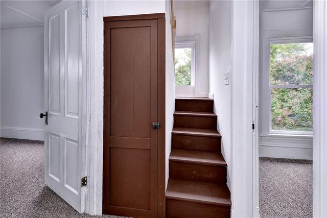 110 Peninsula ST, Williamsburg, VA 23188