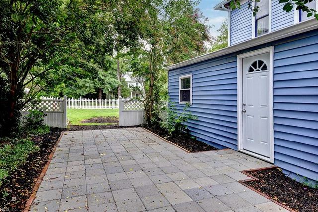 110 Peninsula ST, Williamsburg, VA 23188