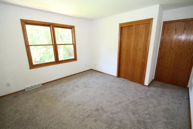 S70W19298 Wentland DRIVE, Muskego, WI 53150