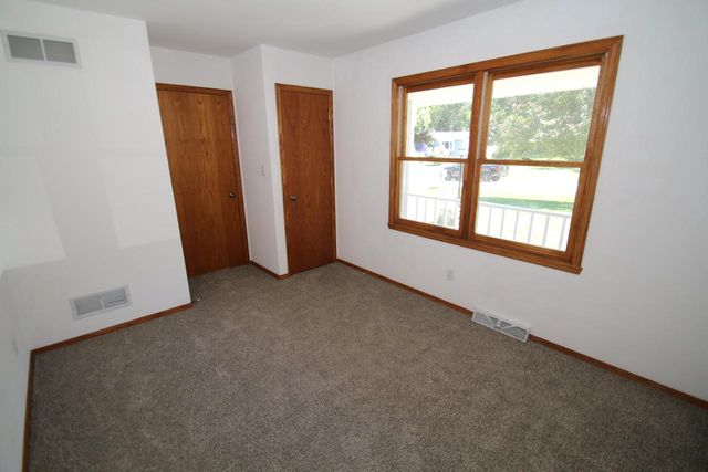 S70W19298 Wentland DRIVE, Muskego, WI 53150