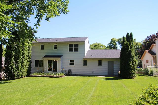 S70W19298 Wentland DRIVE, Muskego, WI 53150