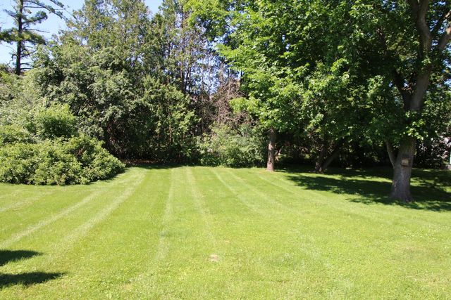 S70W19298 Wentland DRIVE, Muskego, WI 53150