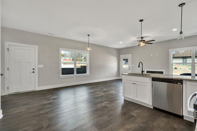 3024 NW Three Creeks Drive, Cleveland, TN 37312