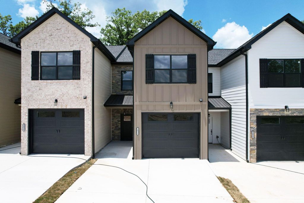 3024 NW Three Creeks Drive, Cleveland, TN 37312