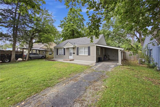 1124 E 80th Street, Kansas City, MO 64131