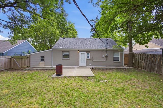 1124 E 80th Street, Kansas City, MO 64131