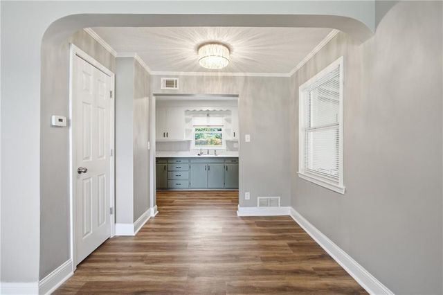 1124 E 80th Street, Kansas City, MO 64131