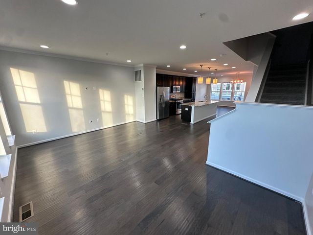 7206 HARTLEY LN, Glen Burnie, MD 21060