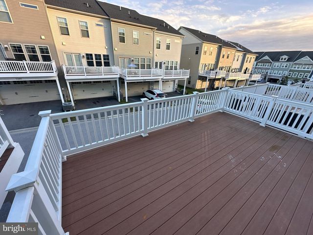 7206 HARTLEY LN, Glen Burnie, MD 21060