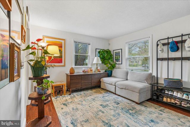 4801 NICHOLSON ST, Riverdale, MD 20737