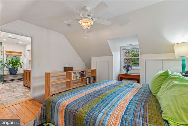 4801 NICHOLSON ST, Riverdale, MD 20737