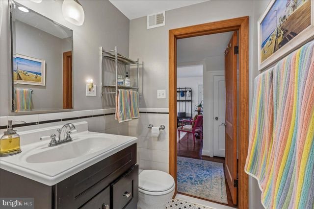 4801 NICHOLSON ST, Riverdale, MD 20737