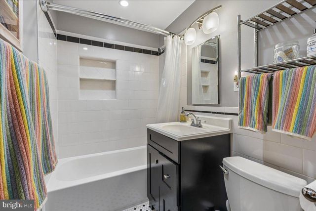 4801 NICHOLSON ST, Riverdale, MD 20737