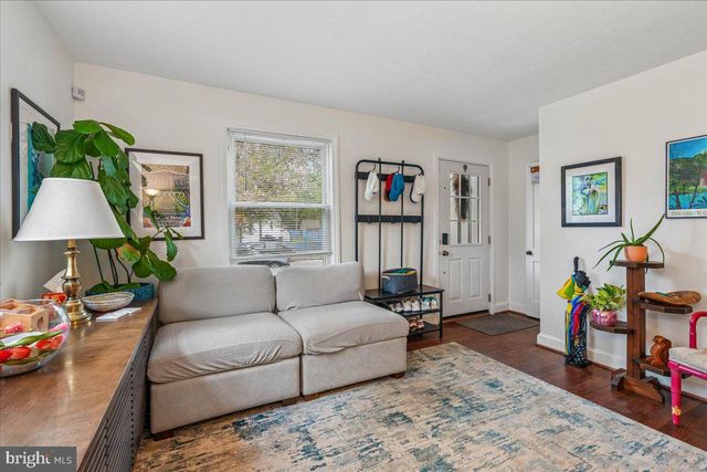 4801 NICHOLSON ST, Riverdale, MD 20737