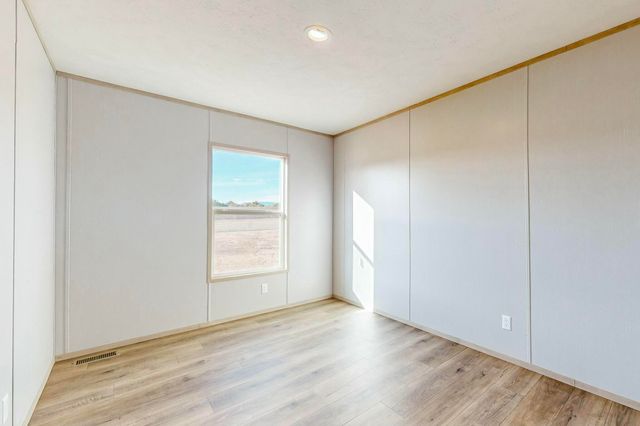 30 Scarlett O'Hara Street, Moriarty, NM 87035