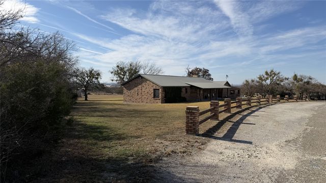 5 W HWY 84, Goldthwaite, TX 76844