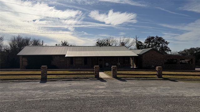 5 W HWY 84, Goldthwaite, TX 76844