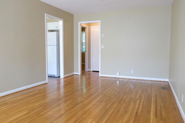 2802 Valley Rd, Nashville, TN 37215